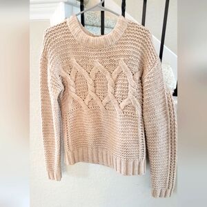 Banana Republic Cozy Chunky Knit Sweater in Beige Womens size Medium